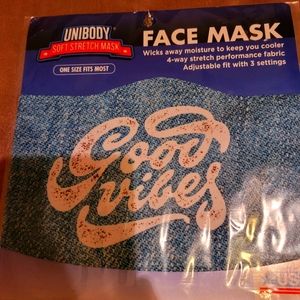 Good Vibes Face Mask 😷 NEW, stretchy!!